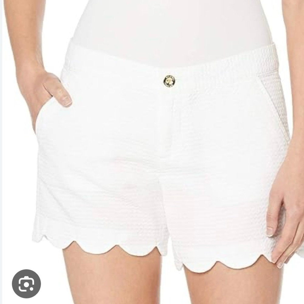 Lilly Pulitzer White Buttercup Shorts Sz. 6